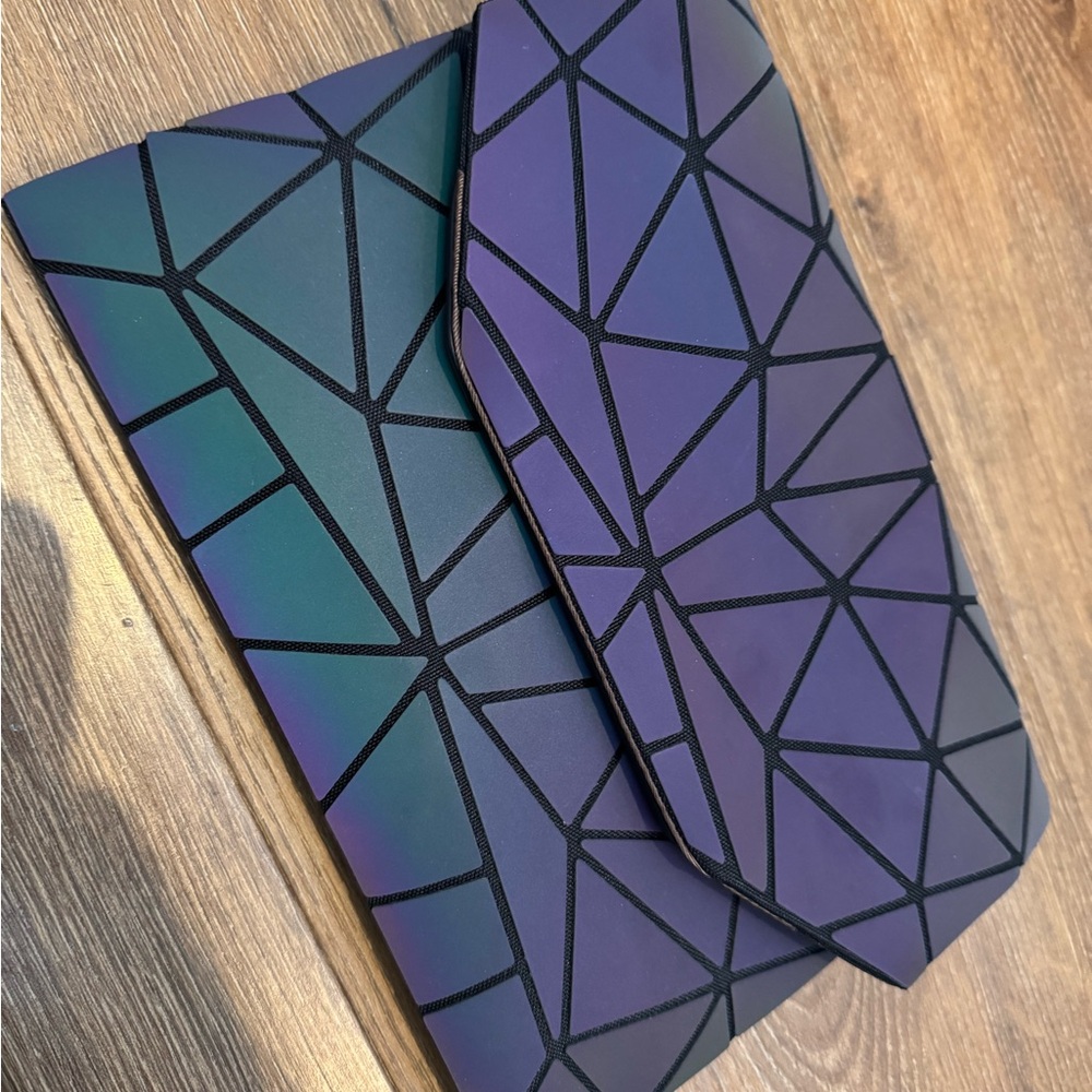 Iridescent Geometric Clutch